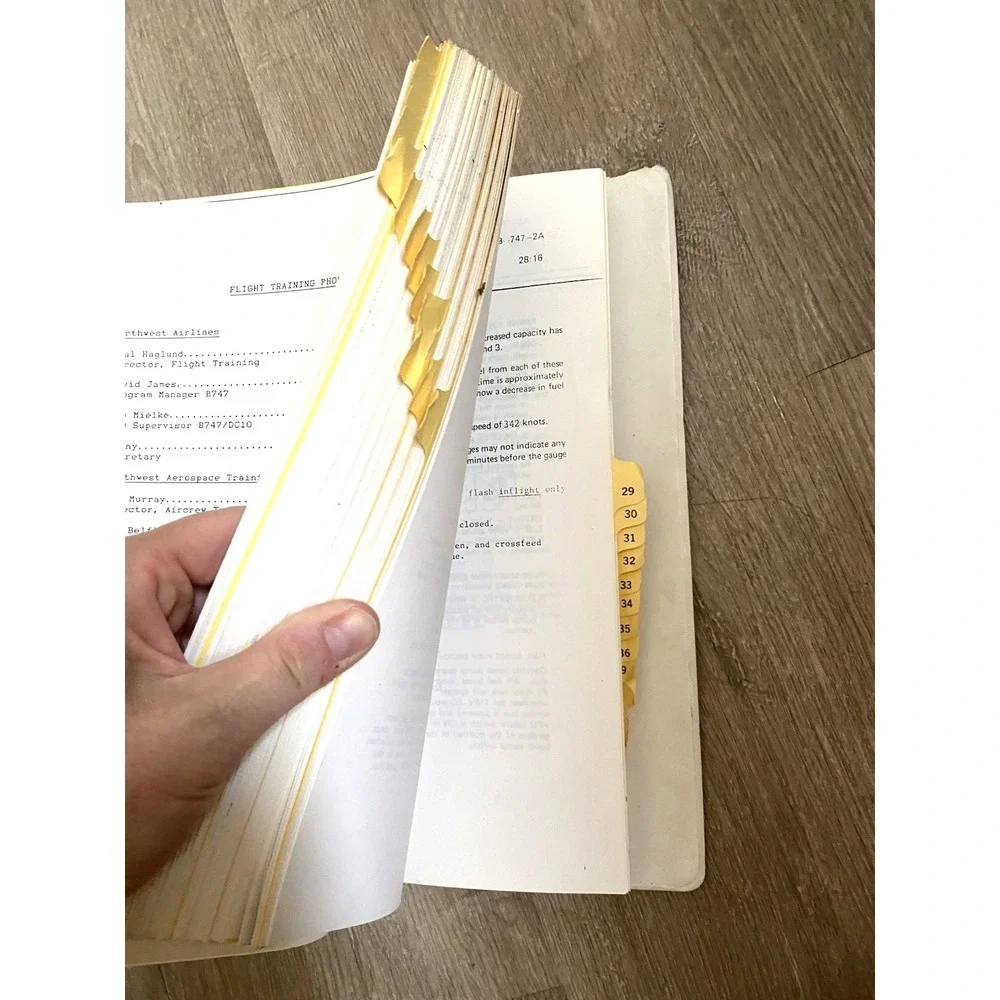 Northwest B747 Flight Crew Training Manual Binder Original Set 2 80s 90s NWA‎